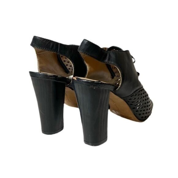 BCBG Generation Leather Open Toe Block High Heels Women’s size 5 - Picture 2 of 5